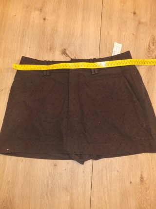 Falda pantalón negra con brillos