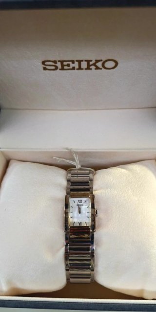 Reloj Seiko Plateado a estrenar