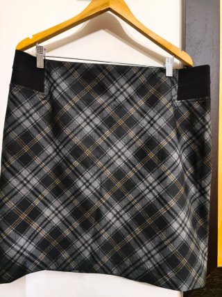 Falda de Invierno Cuadros C&A Talla 48/50