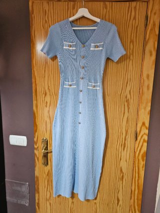 Vestido midi azul y blanco