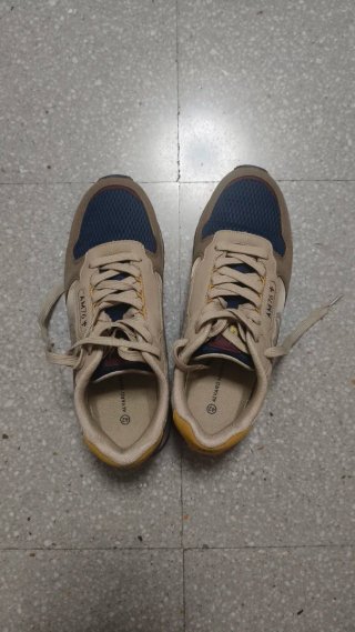 Zapatillas Álvaro Moreno Beige y Azul
