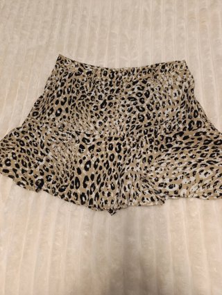 Falda pantalón beige estampado leopardo