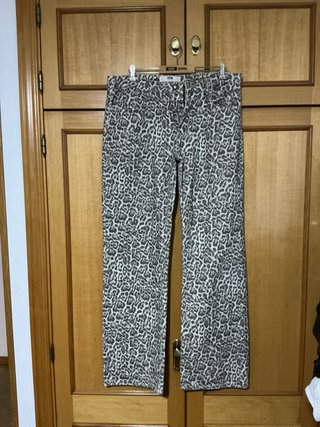 Pantalón Leopardo Stradivarius