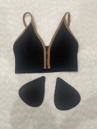 Top Deportivo Negro y Marrón, talla XS