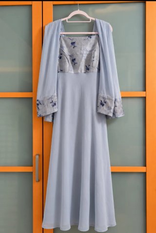 Vestido largo vintage azul con flores