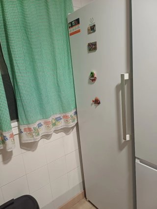 Congelador Vertical Indesit Blanco