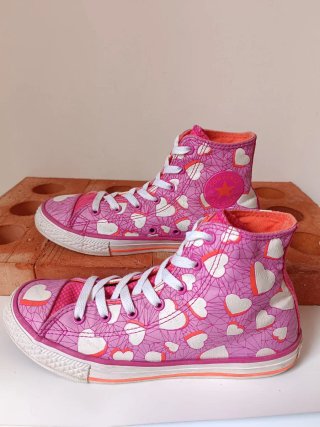 Zapatillas Converse Corazones 37