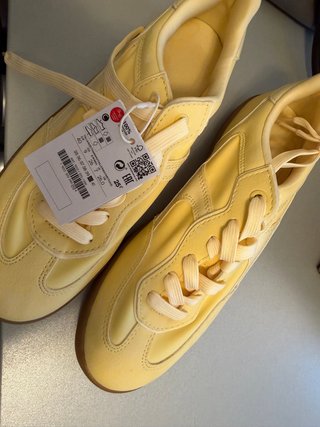 Zapatillas Amarillas Zara Talla 40