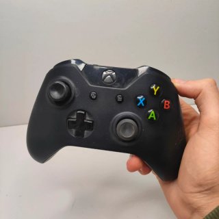Controller Xbox One nero