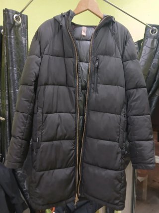 Casaca Acolchada Negra Pull&Bear