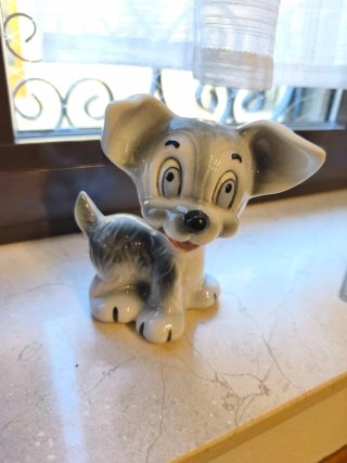 Figura de Perro Vintage de Porcelana
