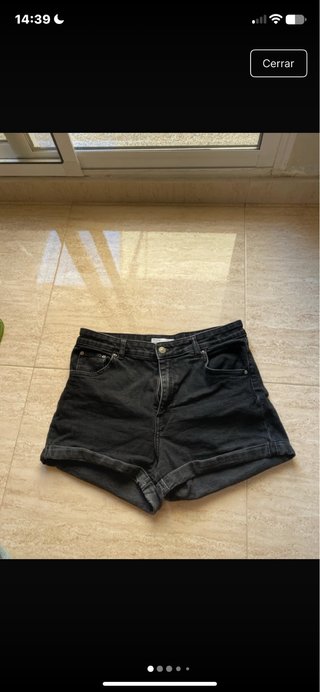 Pantalón vaquero corto negro