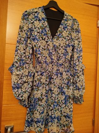 Vestido corto estampado floral