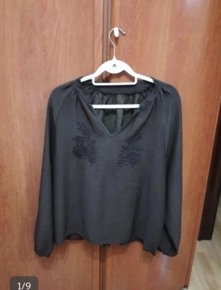 Blusa de Manga Larga con Bordados, talla L