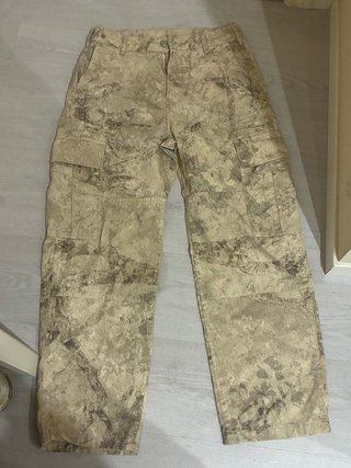 Pantalón estampado ZARA