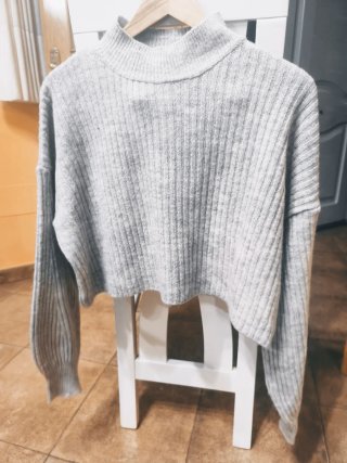 Jersey Stradivarius Gris
