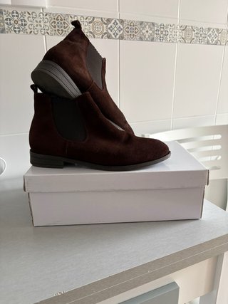 Botines Marrones Estilo Chelsea