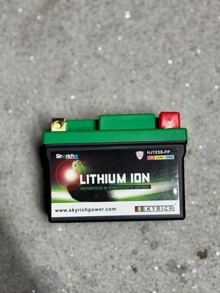 Batería Litio Skyrich HJTZ5S-FP nueva a estrenar