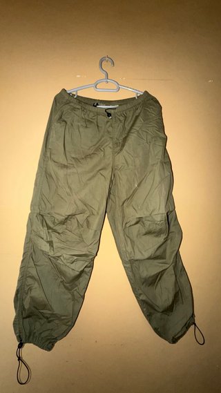 Pantalón Cargo Oliva Talla M