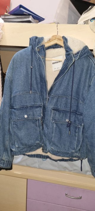 Chaqueta Tejana Bershka Talla L