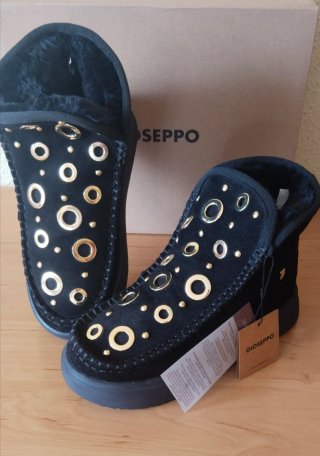 Talla 36. Botines Gioseppo Negros