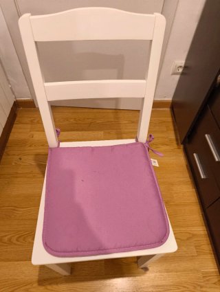 Silla HAUGA Ikea Blanca con Cojín