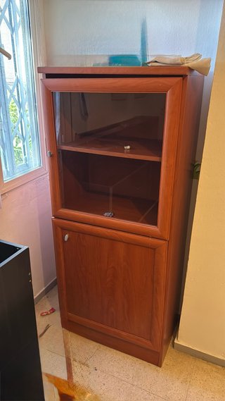 Mueble Vitrina de Madera