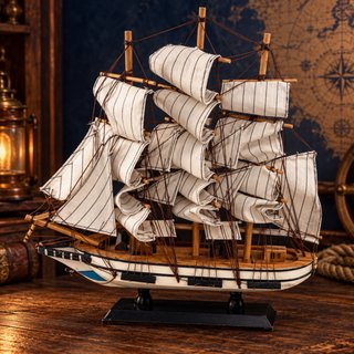 Maqueta de Barco Velero de Madera