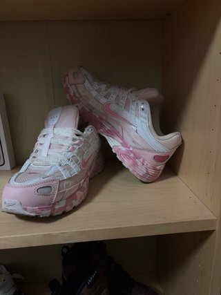 Zapatillas Nike P-6000 Blancas y Rosas