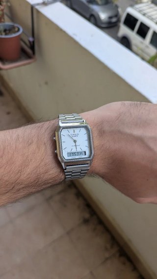 Reloj Casio AQ-230