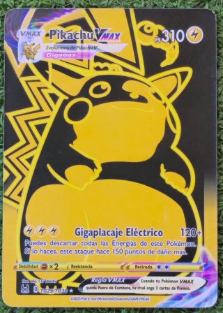 Carta Pokémon Pikachu VMAX