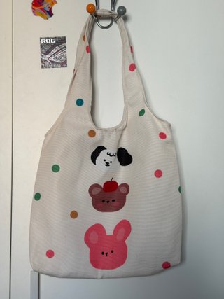 Bolso tote crema con animales y lunares