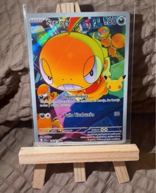 Carta Pokémon Scraggy 25 Aniversario