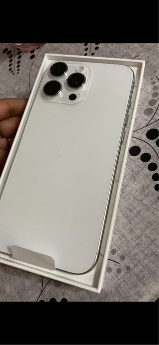 iPhone 16 Pro Max Blanco