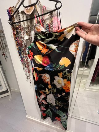 Vestido Guess estampado floral