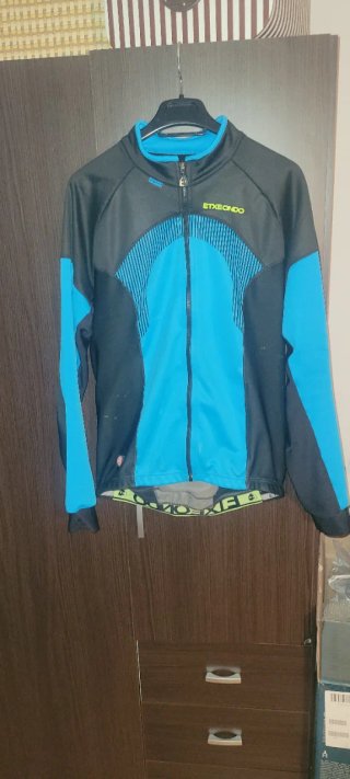 Chaqueta de Ciclismo Etxeondo Windstopper