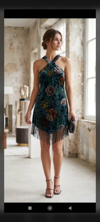 Vestido Corto Terciopelo ZW colección Zara
