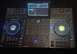 Denon Prime 4 Plus controladora DJ