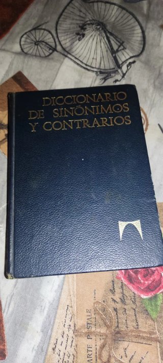 Diccionario de sinónimos, ideas afines y contra...
