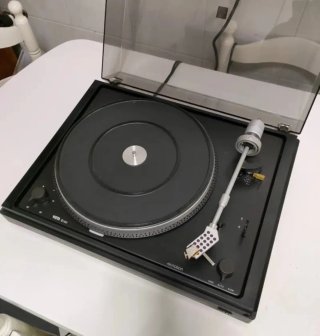 Título: Tocadiscos vintage Vieta G100 Ocnoson – Cl