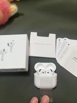 Apple AirPods 4 con Cancelación de Ruido
