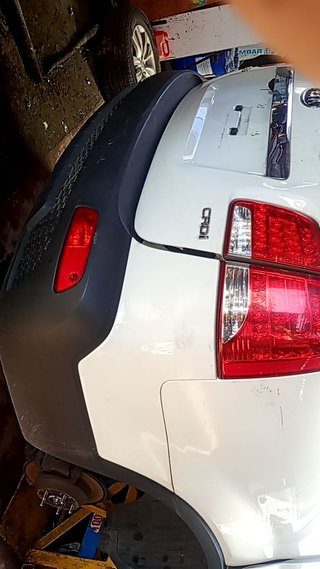 PARAGOLPES TRASERO Kia Sorento R (XM)(2009->)