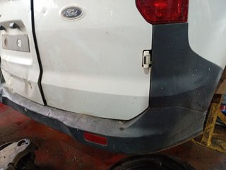 PARAGOLPES TRASERO Ford Transit Courier (C4A)(2013->)