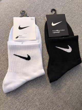 Pack 2 Pares Calcetines Blanco y Negro