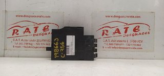 CAJA RELES / FUSIBLES RENAULT TRAFIC COMBI (AB 4.01) 6 - plazas (L2H1) acristalado parcial 2,9t   Combi largo