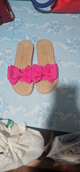 Sandalias con lazo fucsia y suela de esparto