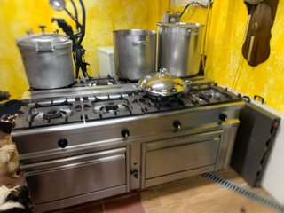 Cocina Industrial 8 Quemadores y 2 Hornos