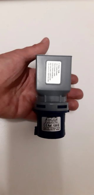 Adaptador Eléctrico Famatel Ref. 13910 (NUEVO)