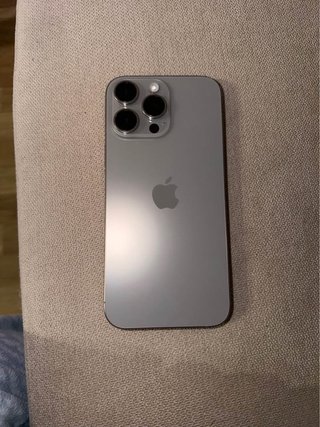 iPhone 16 Pro Max, 90% batería, nunca reparado