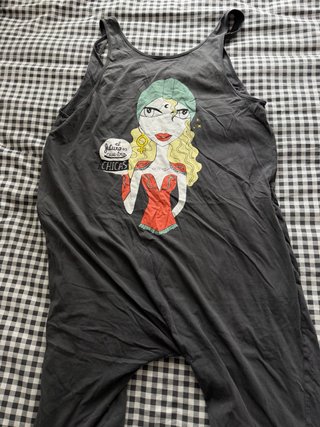 Peto gris con Estampado Retro